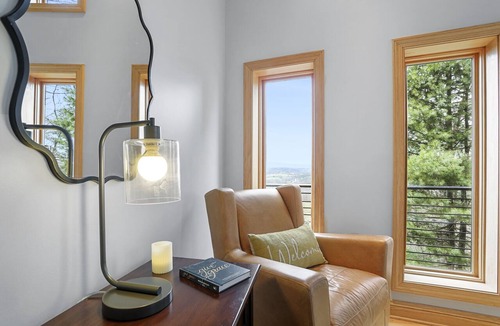 Berkeley Springs House | 🍁Heavenly SUNSET Fall Foliage VIEWS🌻Ultimate Family Getaway🍁Hot Tub🌻Campfires🍁