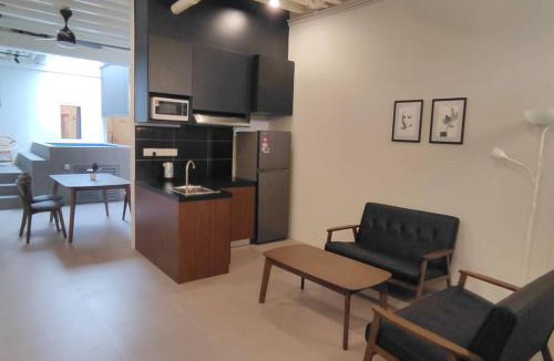 Historic George Town House | Heritage House 4BR with Dipping Pool, Central Location Near Street Art 45