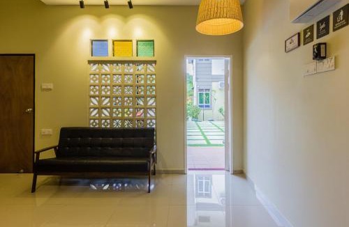 Benggali House | Hidden 4BR Cottage House Retreats (Free Parking)