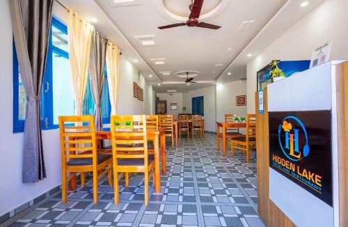 Naukuchiyatal Hotel | Hidden Lake Naukuchiyataal,Lake side Stay