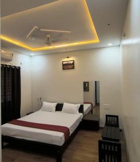 Kamalapur Hotel | Hills inn lodge