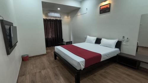 Kamalapur Hotel | Hills inn lodge