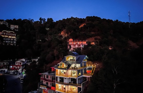 Kumarhatti Villa | Hillshades Retreat by Alaya Stays 6BHK