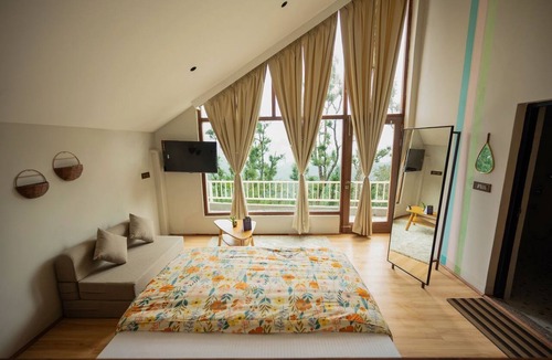 Almora Hotel | Himadvaya- The Himalayan Prism