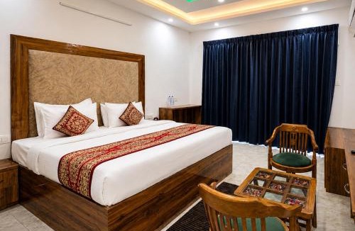 Kasauli Hotel | Himalayan View Retreat Kasauli Operated By Evening Sky Hotels