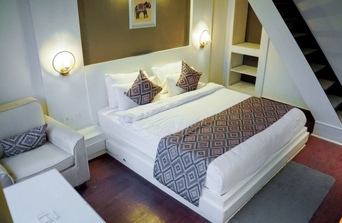 Satbunga Hotel | Himalayas Resort by The Lake Hill