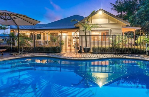 Bangalow House | Hinterland Hideaway (RH) - Resort Inspired Home , Fully Furnished with Magnesium Pool