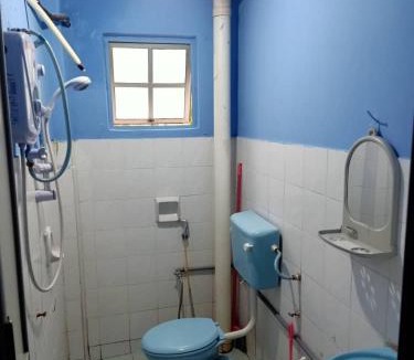 Kampung Teluk Kemang Apartment | HOLIDAY APARTMENT AT PD PERDANA CONDO RESORT