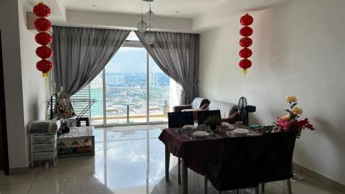 Taman Century Apartment | Holiday Home in JB , 2 Bdrm 2 Bthrm Wifi 4 pax