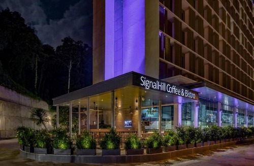 Downtown Kota Kinabalu Hotel | Holiday Inn Express Kota Kinabalu City Centre by IHG
