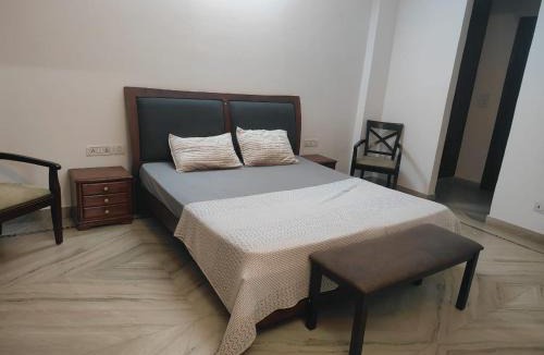 Jasola Apartment | Home By The Park