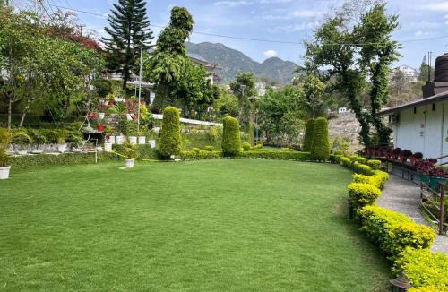 Bullawala Hotel | Home in the Hills, Resort & Restaurant
