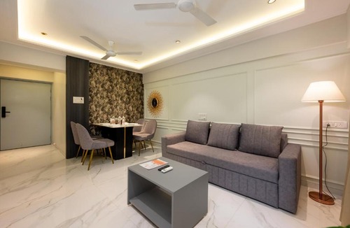 Mumbai Hotel | Home2 Residency, Mumbai Airport