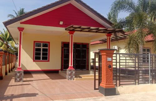 Selising House | Homestay Adilah D