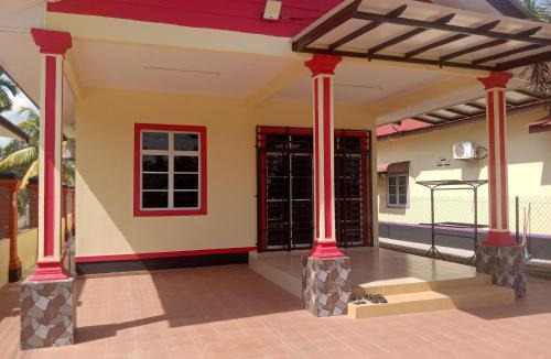 Selising House | Homestay Adilah D