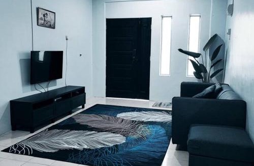 Mukim 9 House | Homestay De' Humaira - USM Nibong Tebal