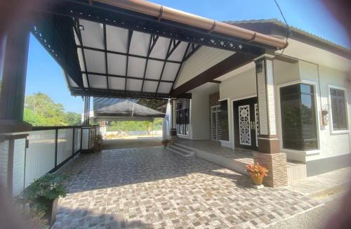 Kampung Janda House | Homestay Mak Arah 2 MU5L1M shj