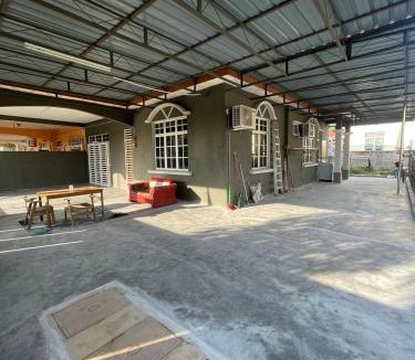 Kampung Tanah Kebun House | Homestay MamaTwinz, musslimstay, Parit Buntar