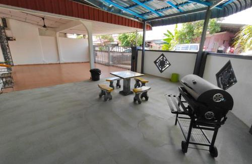 Parit Buntar House | Homestay Opah Parit Buntar, Perak