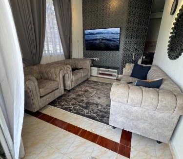 Dungun House | Homestay Sura Dungun