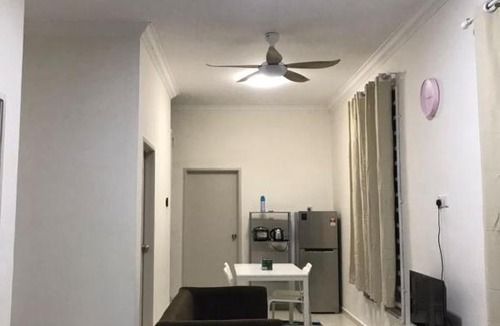 Paka House | Homestay Taman Tiara Paka Bedroom-3 Aircond-3 Unify-Netflix Coway 8-Person
