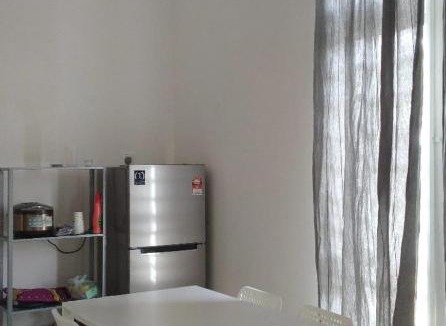 Paka House | Homestay Taman Tiara Paka Bedroom-3 Aircond-3 Unify-Netflix Coway 8-Person