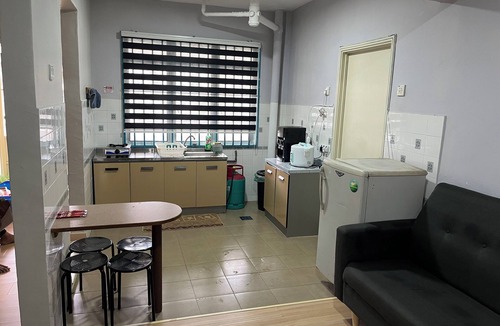 Tanjung Tanah Merah Apartment | Homestay WaDi 2, Apartment with pool near beach