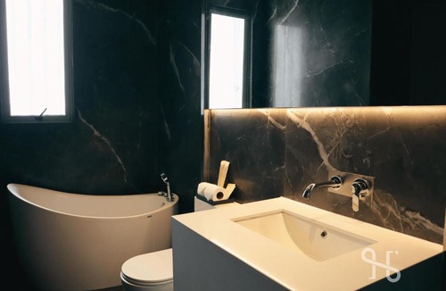 Likas Apartment | Homesuite' Home at Bay Suites