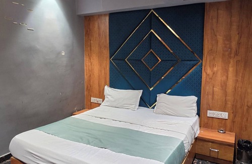 Chandkheda Hotel | Hotal Park View
