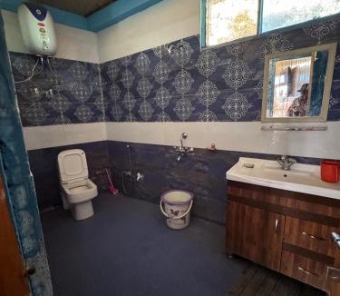 Tosh House | Hotel 19 Tosh