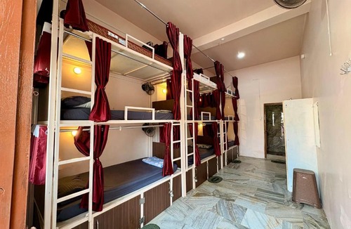 Jabalpur Hotel | Hotel 5 Star Yatri Vishram Dormitory And Rooms