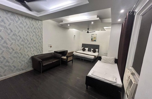 Jasola Hotel | Hotel 82 Inn
