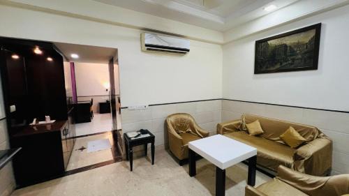 DLF City Hotel | hotel aadhar