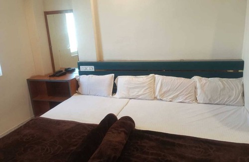 Ujjain Hotel | Hotel Aadi Shree