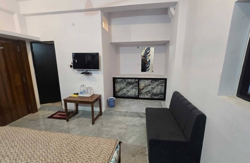 Sehore Hotel | Hotel Aarav Palace