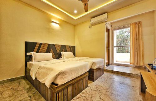 Bengaluru Hotel | Hotel Aaryan Comforts - Peenya