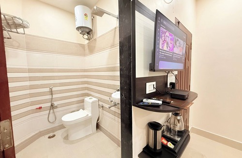 Varanasi Hotel | Hotel Aastha Inn