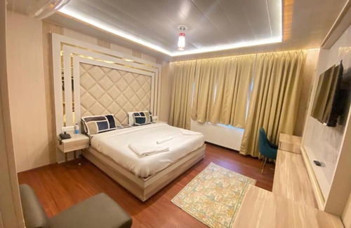 Laripora Bed & Breakfast | Hotel Abshar