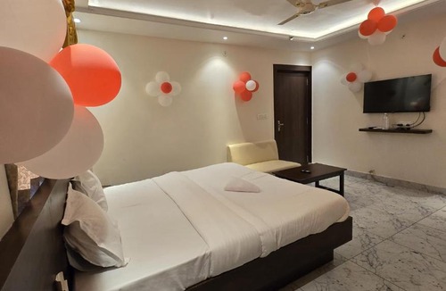 Lucknow Hotel | Hotel Airport Suites Suitable for Hourly Bookings