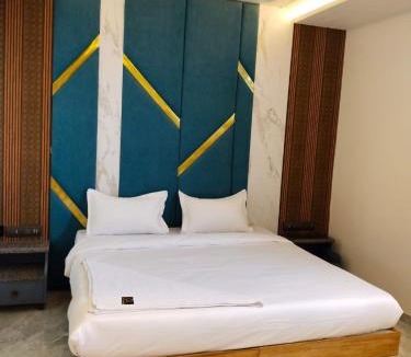 Periamet Hotel | Hotel AK International - Chennai