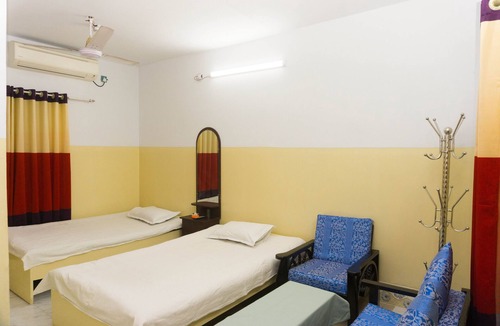 Dhaka Hotel | Hotel Al Sarwar - Deluxe Twin Room