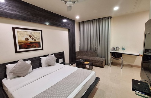 Maharana Pratap Nagar Hotel | Hotel Alankar Palace