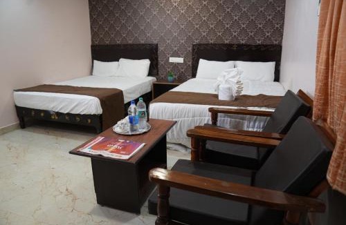 Thiruthani Hotel | Hotel Amirtham