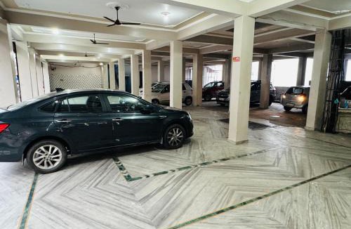 Chintpurni Hotel | Hotel Amrit