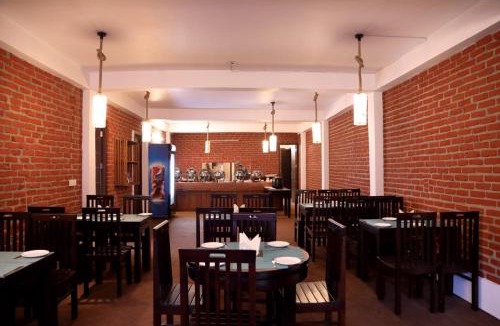 Naina Range Hotel | Hotel Aranya Virasat, Pangot - Best Luxury Hotel at Nainital