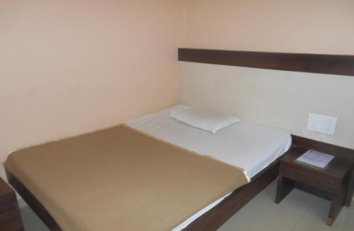Kolhapur Bed & Breakfast | Hotel Ashish Nx