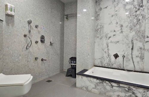Junagadh Hotel | Hotel Asopalav By Harmony Junagadh