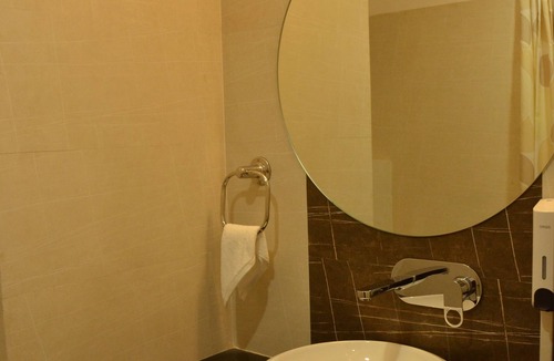 Police Bazar Hotel | Hotel Aura