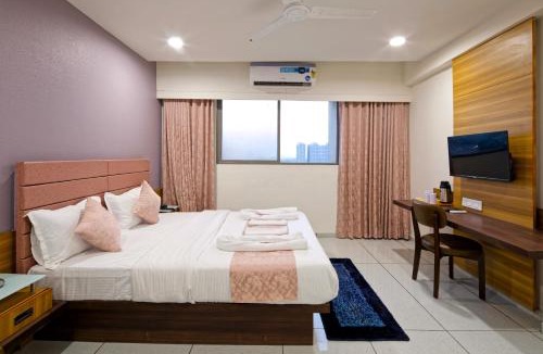 Sarkhej Hotel | HOTEL AURELLIA