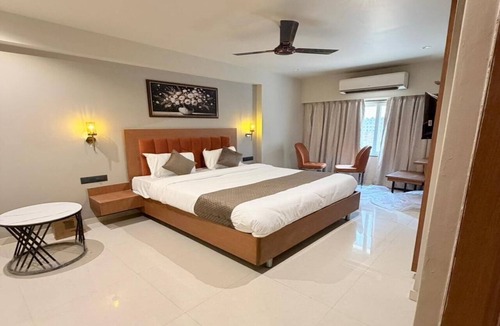 Kopar Khairane Hotel | Hotel Avenue Inn